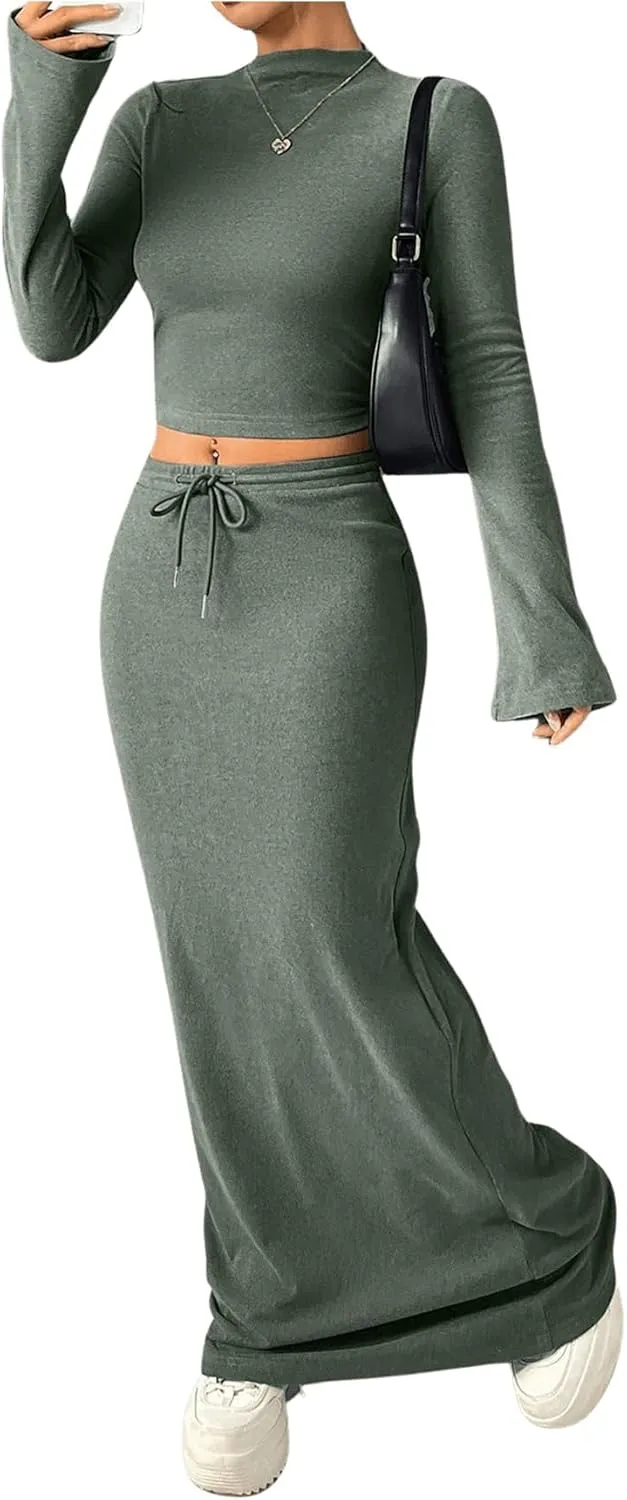 Floerns Women's Two Piece Outfit Mock Neck Flare Long Sleeve Tee Top and Maxi Skirt Set