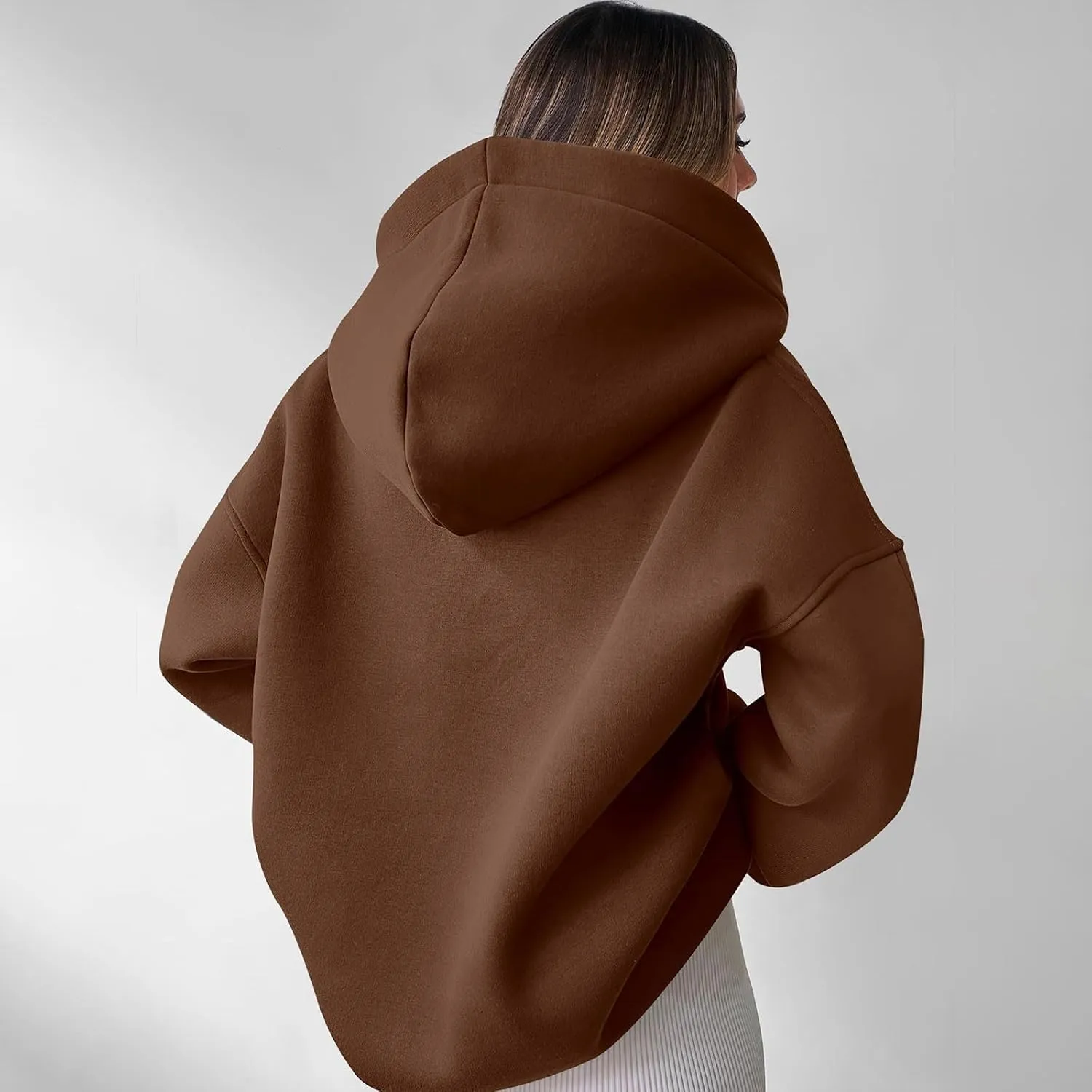 Oversized Hoodie for Women 2024 Fall Fashion Long Sleeve Sweaters Drawstring Pullover Tops with Pockets Sweatshirt
