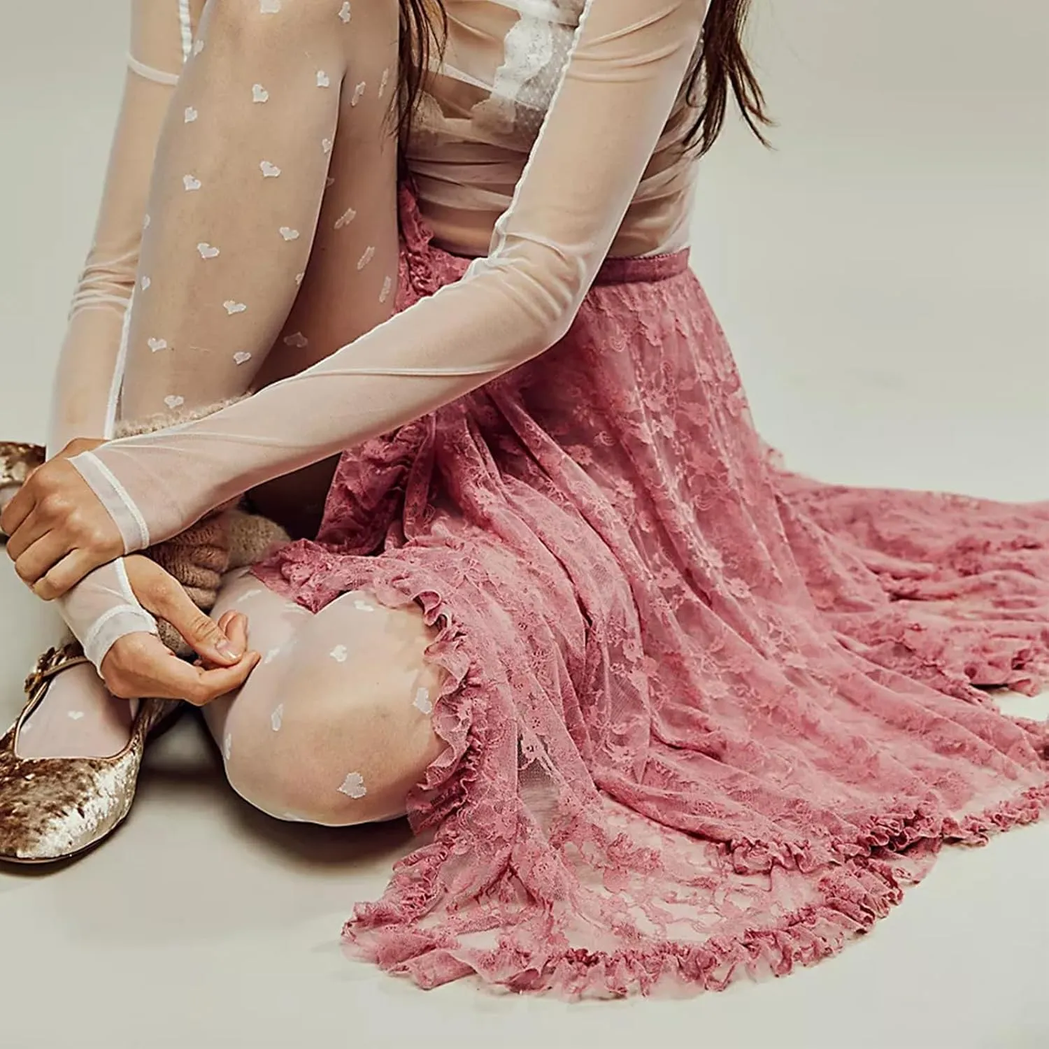 Women Lace Long Skirts Elastic Asymmetrical Layered See-Through Maxi Skirts Sexy Sheer Flowy Beach Cover-up Skirts